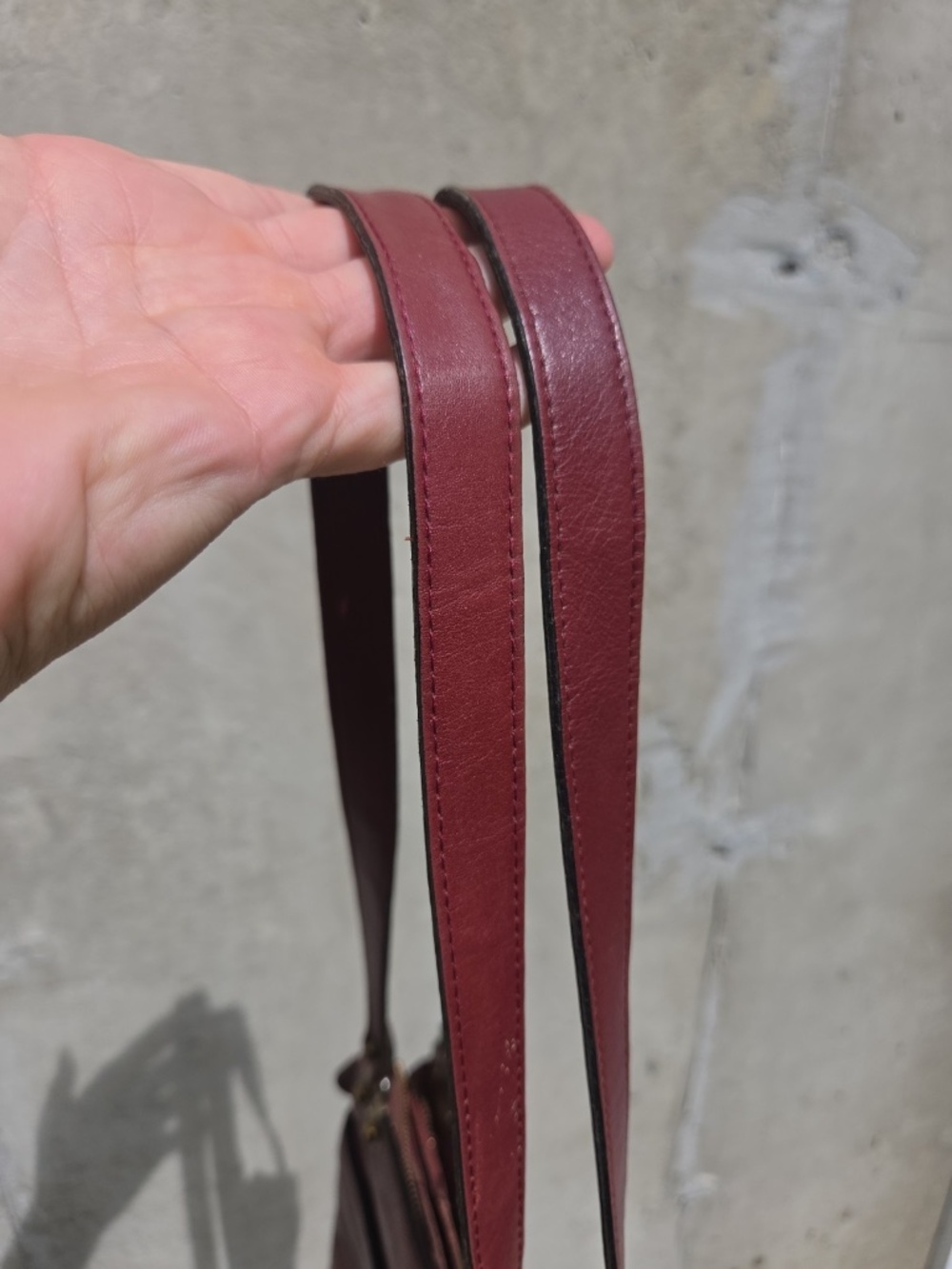 Vintage 70s Etienne Aigner Oxblood Leather Shoulder Bag Organizer Purse - Picture 13 of 16